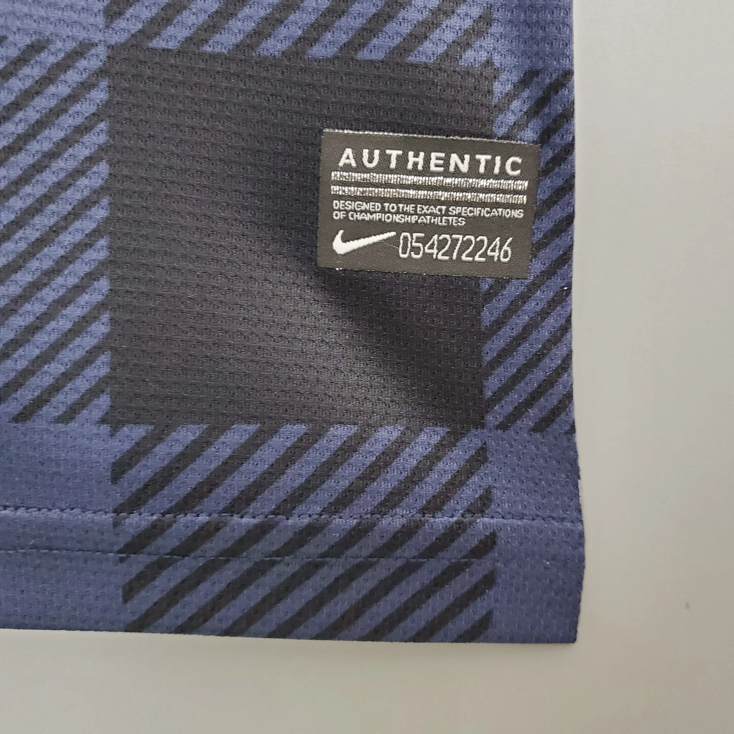 Manchester United Away Retro Jersey 2013/14 - Image 6