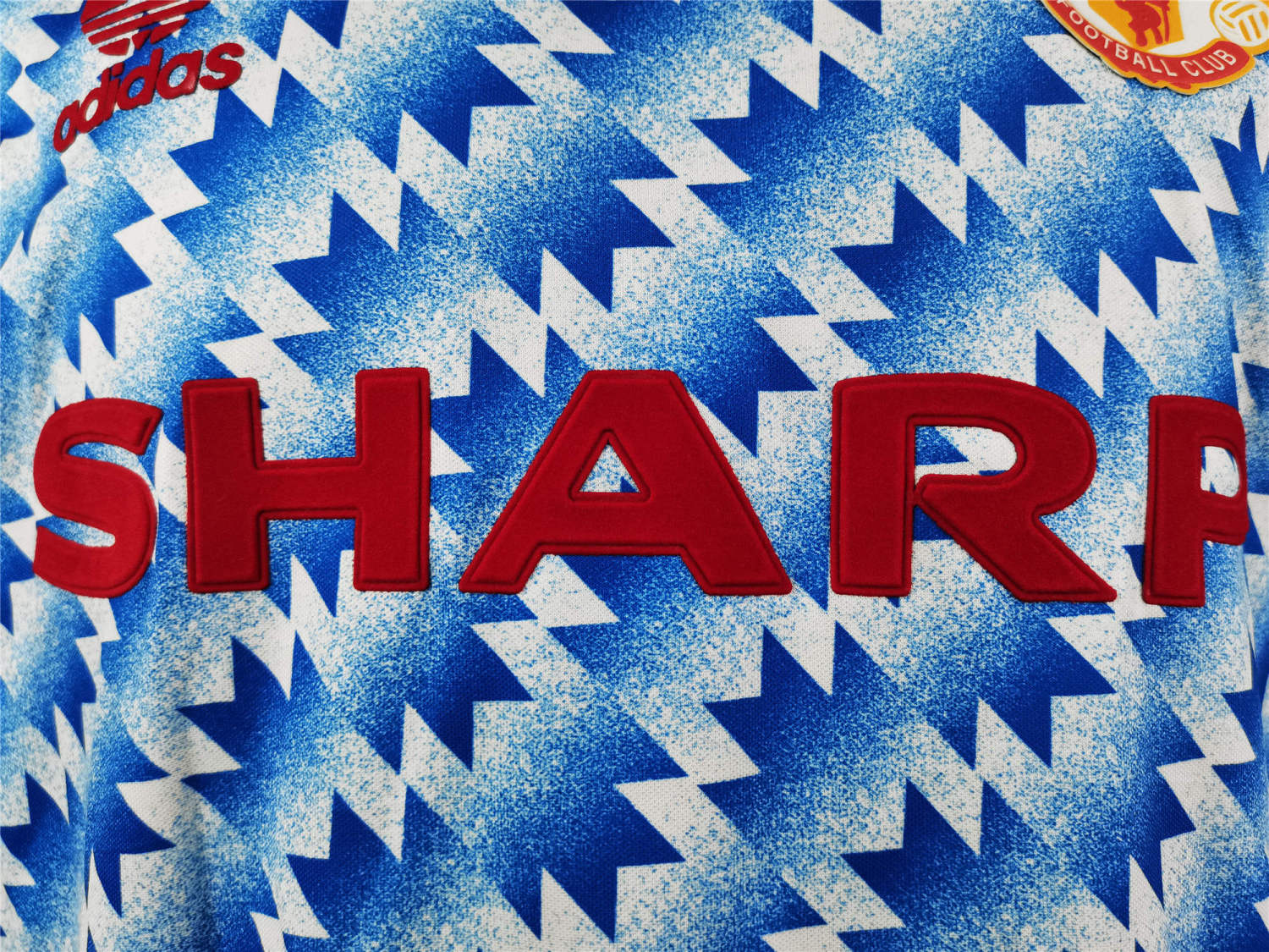 Manchester United Away Retro Jersey 90/92 - Image 4