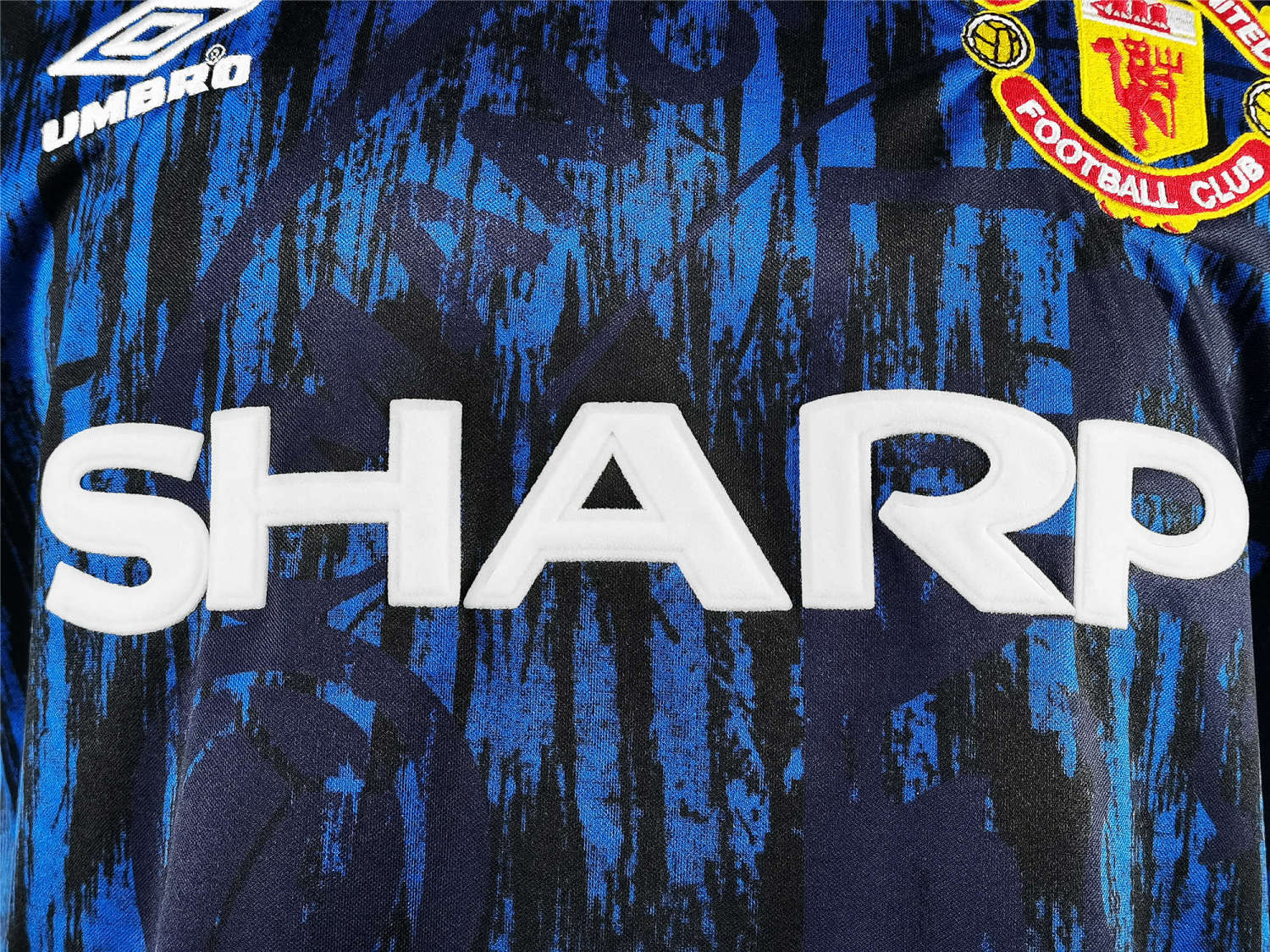 Manchester United Away Retro Jersey 92/93 - Image 6