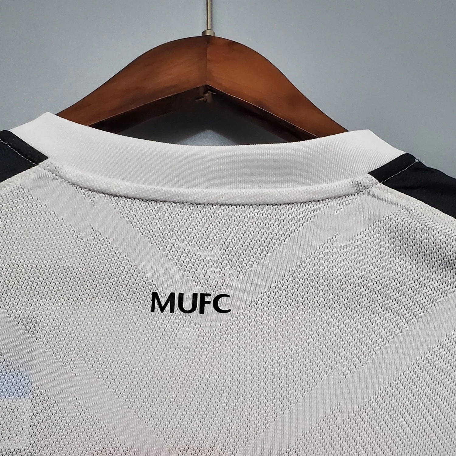 Manchester United Champions' League Third Retro Jersey 2011/12 - Image 10