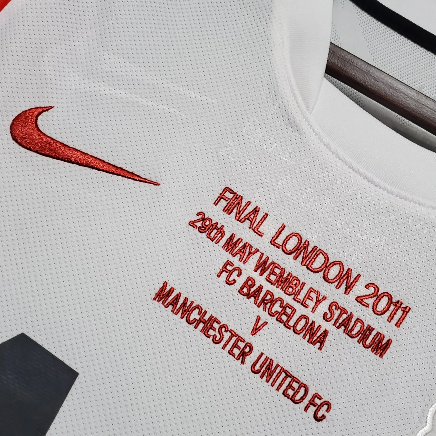 Manchester United Champions' League Third Retro Jersey 2011/12 - Image 5