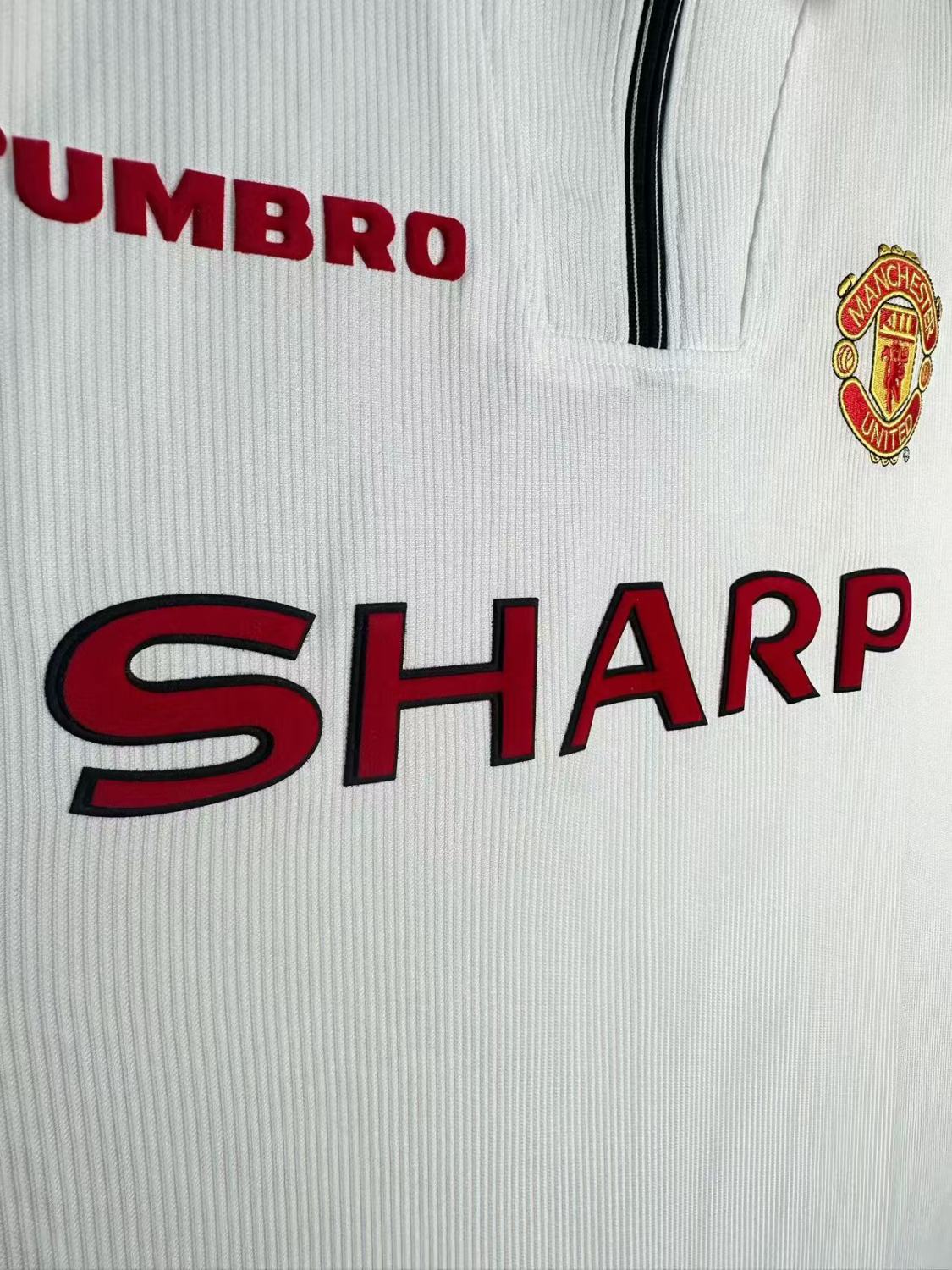 Manchester United Commemorative Edition Retro Jersey 98/99 - Image 6