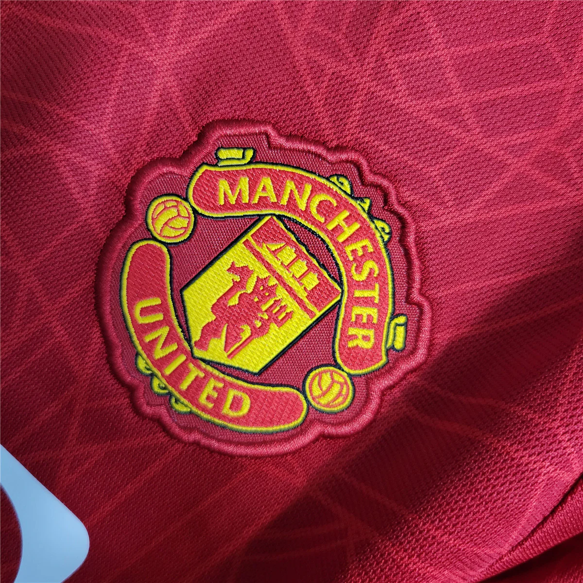 Manchester United Home Kids Jersey 23/24 - Image 10