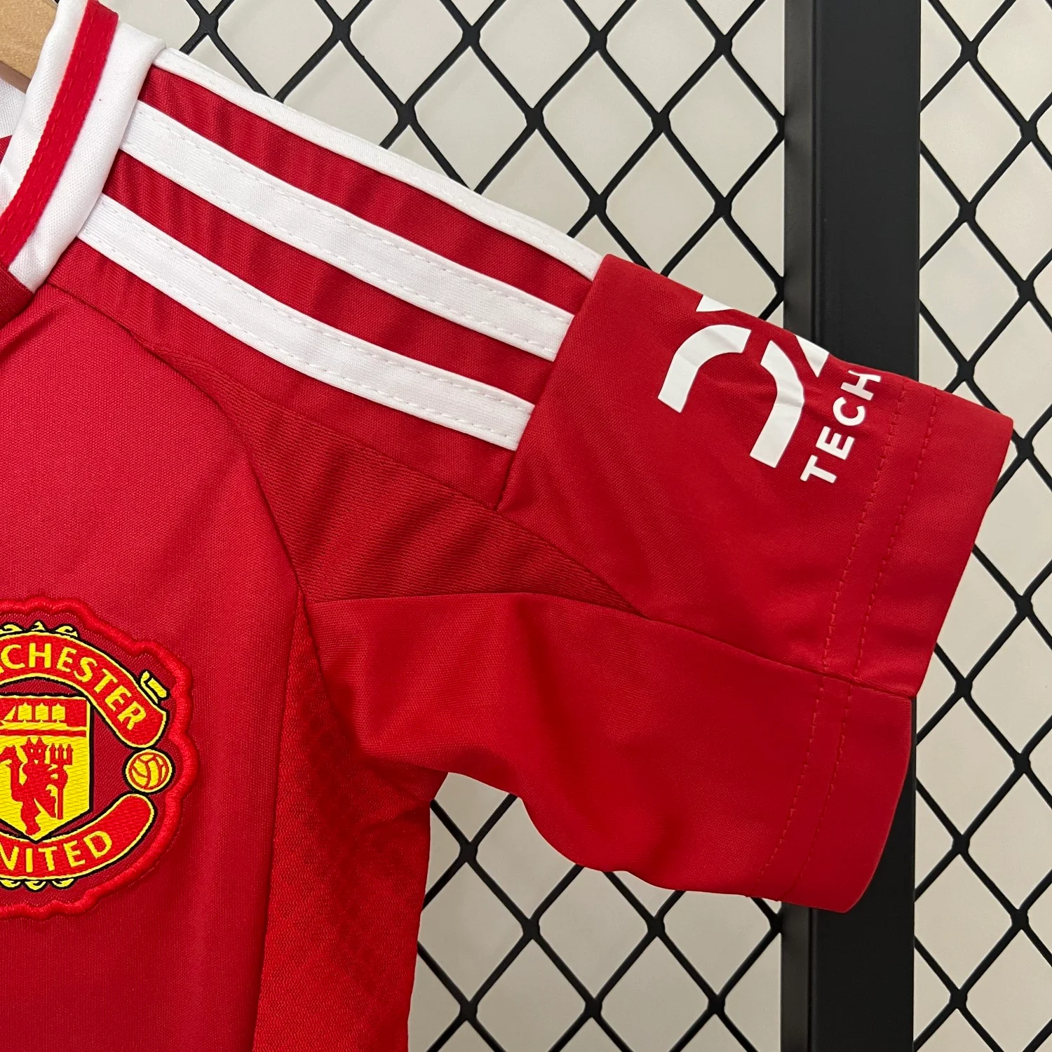 Manchester United Home Kids Suit 24/25 - Image 5
