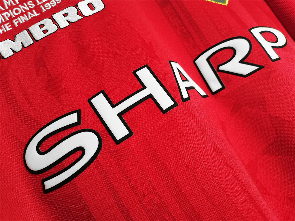 Manchester United Home Long Sleeve Retro Jersey 1999/00 - Image 11