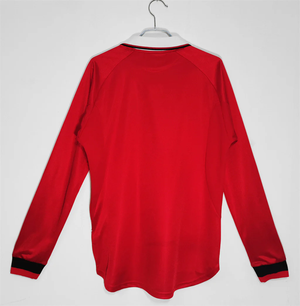 Manchester United Home Long Sleeve Retro Jersey 1999/00 - Image 2