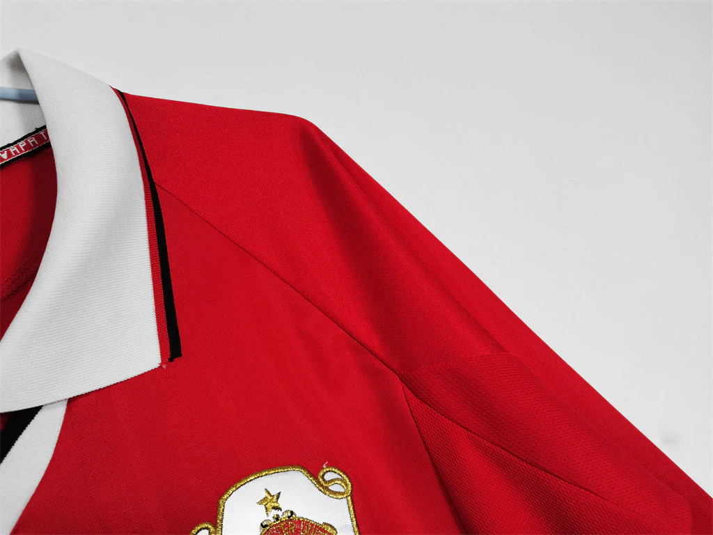 Manchester United Home Long Sleeve Retro Jersey 1999/00 - Image 5