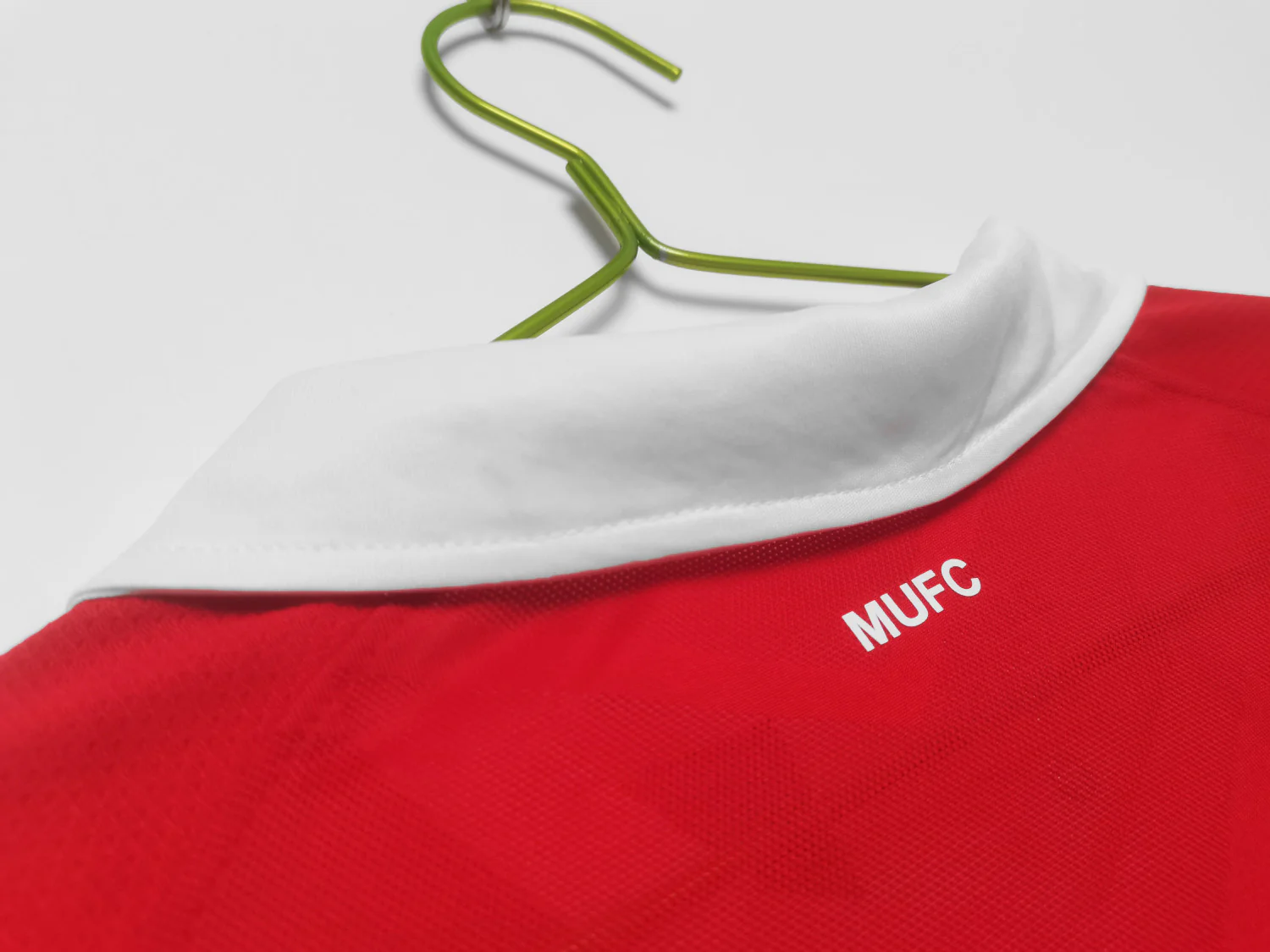 Manchester United Home Long Sleeve Retro Jersey 2010/11 - Image 11