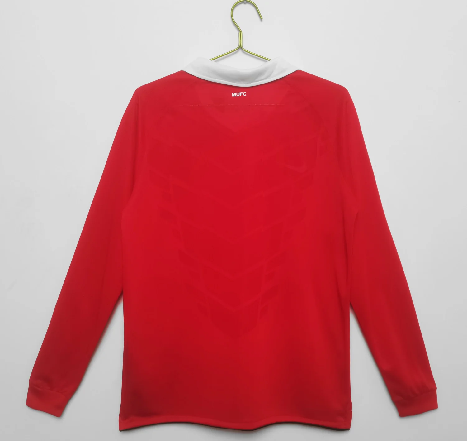 Manchester United Home Long Sleeve Retro Jersey 2010/11 - Image 12