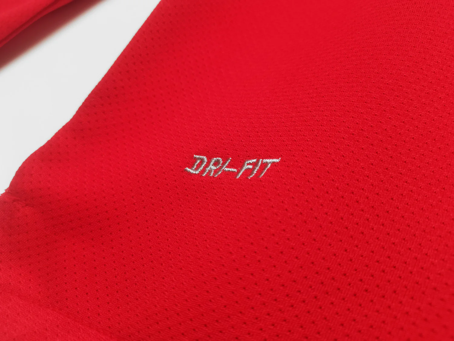 Manchester United Home Long Sleeve Retro Jersey 2010/11 - Image 9