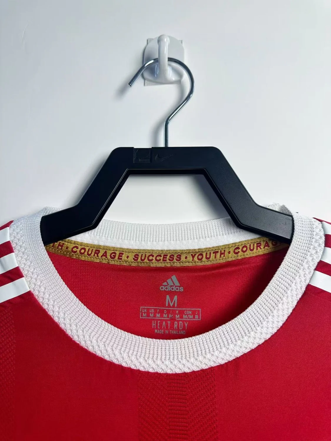 Manchester United Home Player Jersey 21/22 - Image 3