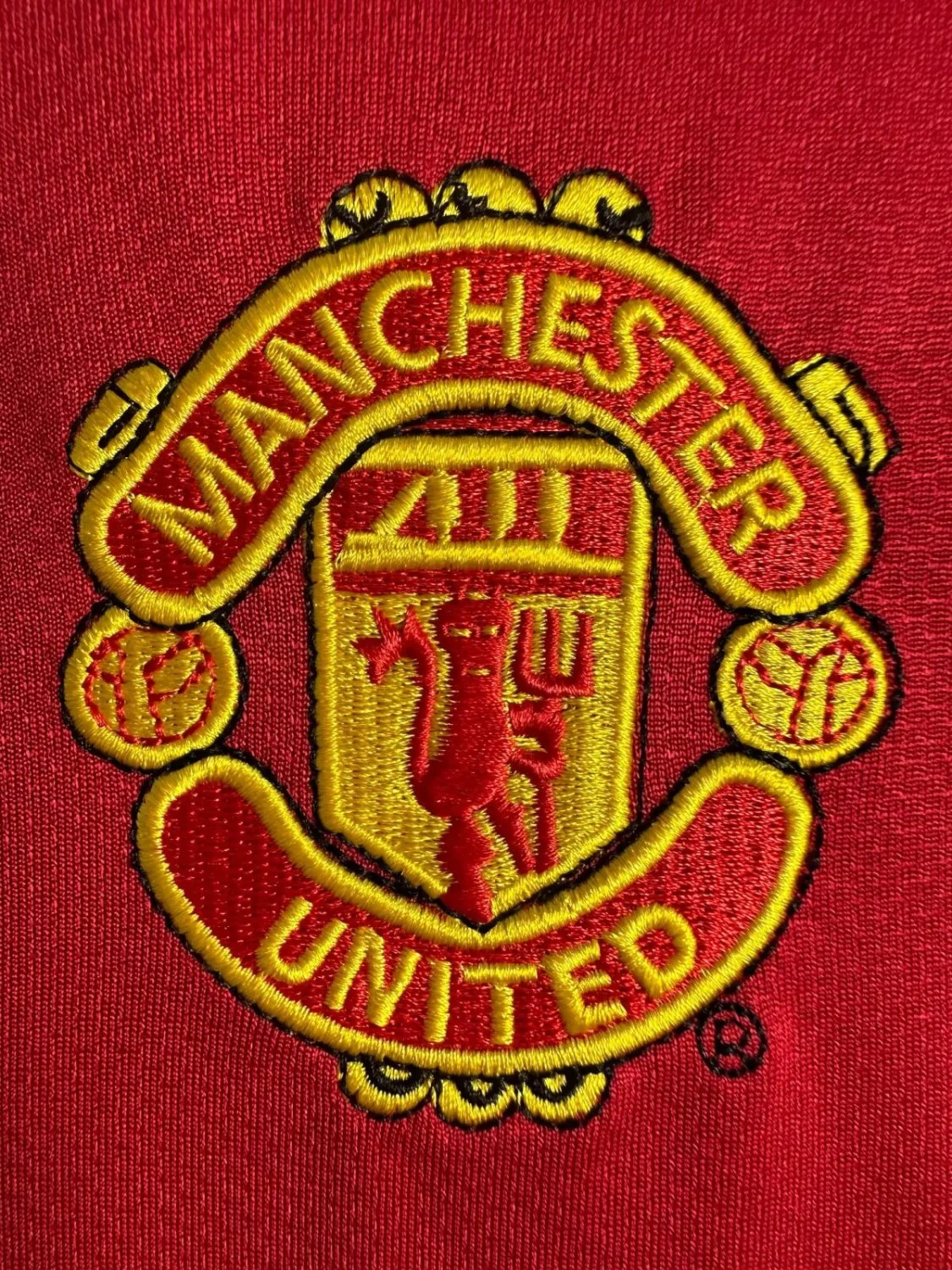 Manchester United Home Retro Jersey 2005/06 - Image 6