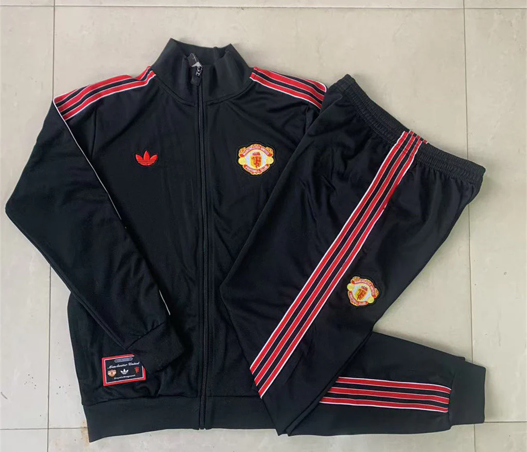 Manchester United Kids Training Suit 25/26 - Image 2