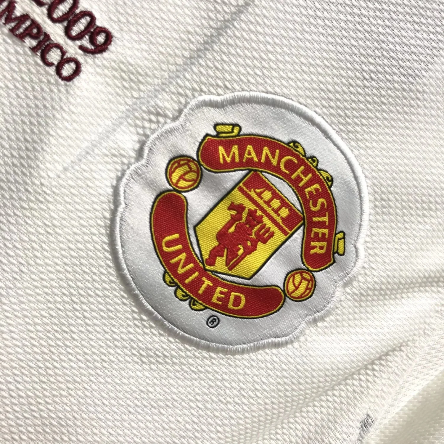 Manchester United Third Long Sleeve Retro Jersey 08/09 - Image 6