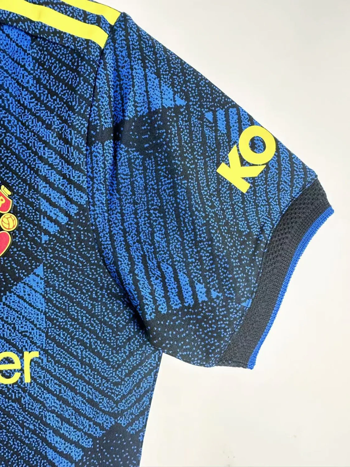 Manchester United Third Player Jersey 21/22 - Image 4