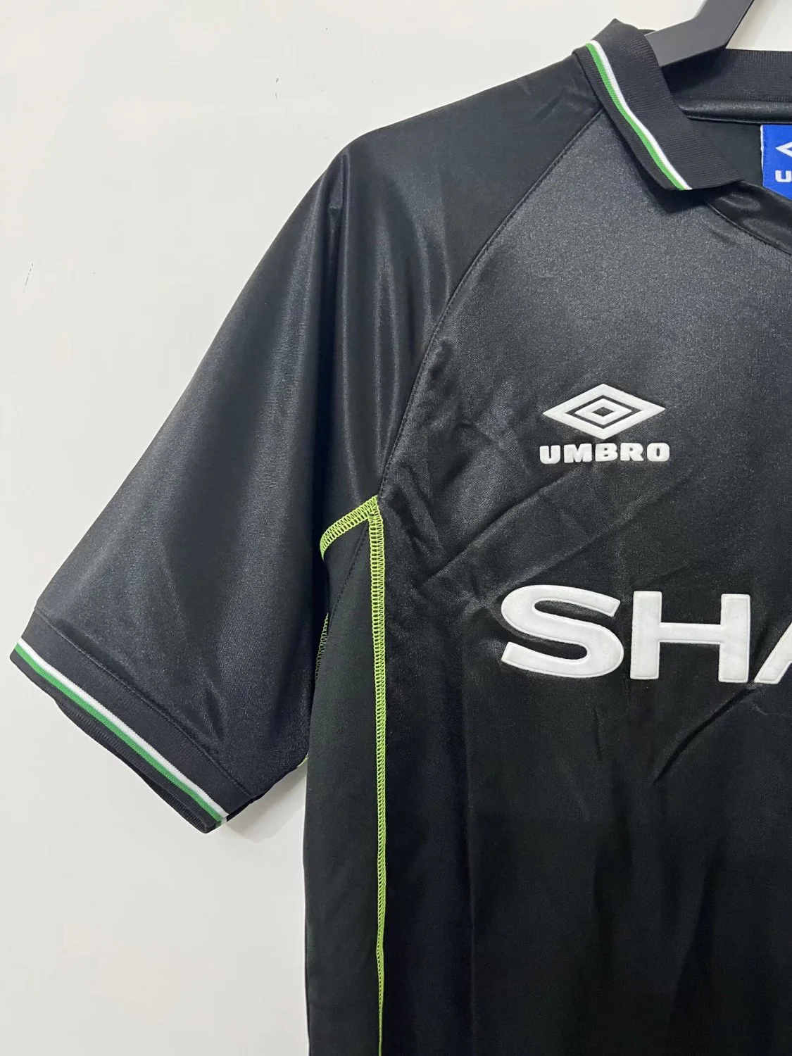 Manchester United Third Retro Jersey 1998/99 - Image 3