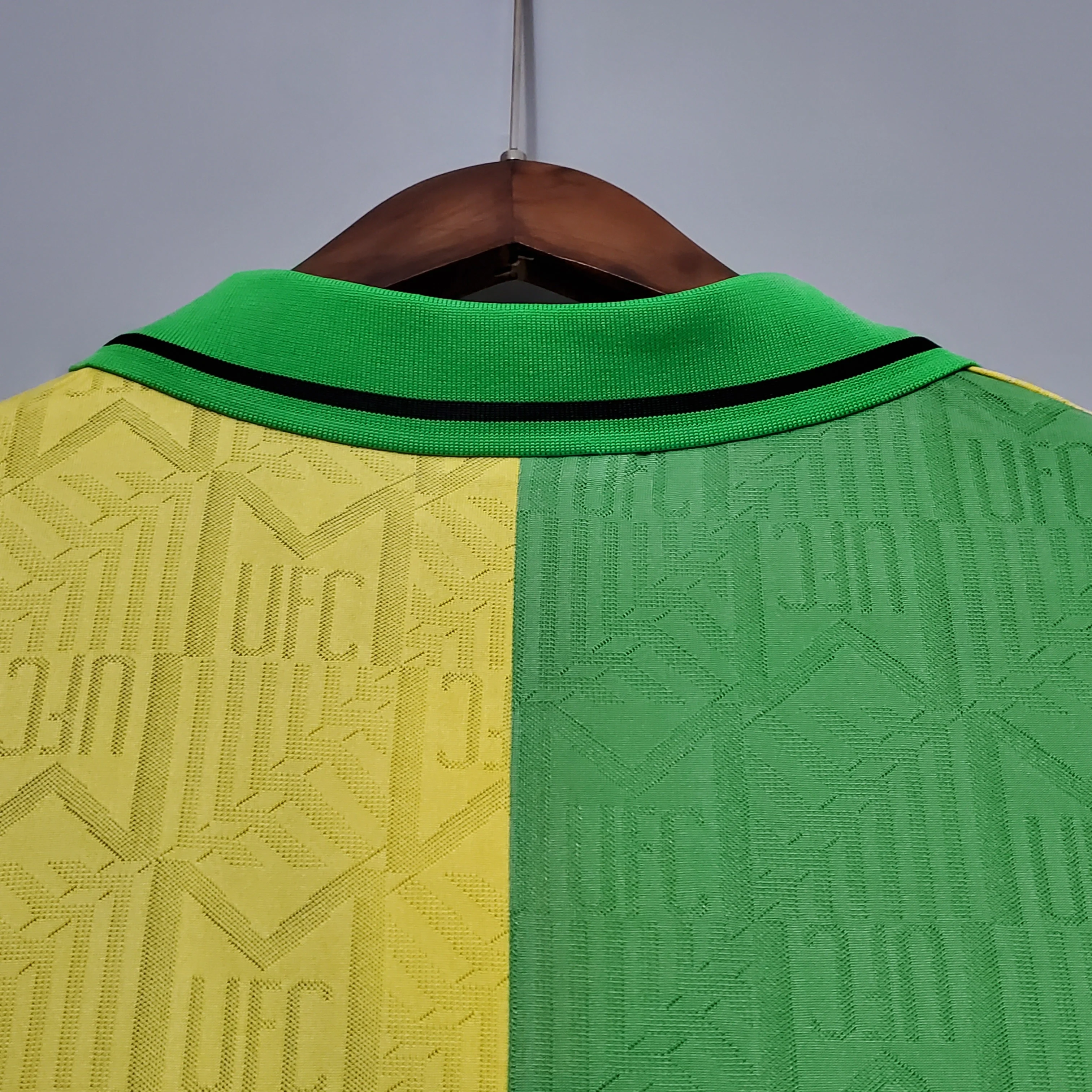 Manchester United Third Retro Jersey 92/94 - Image 10