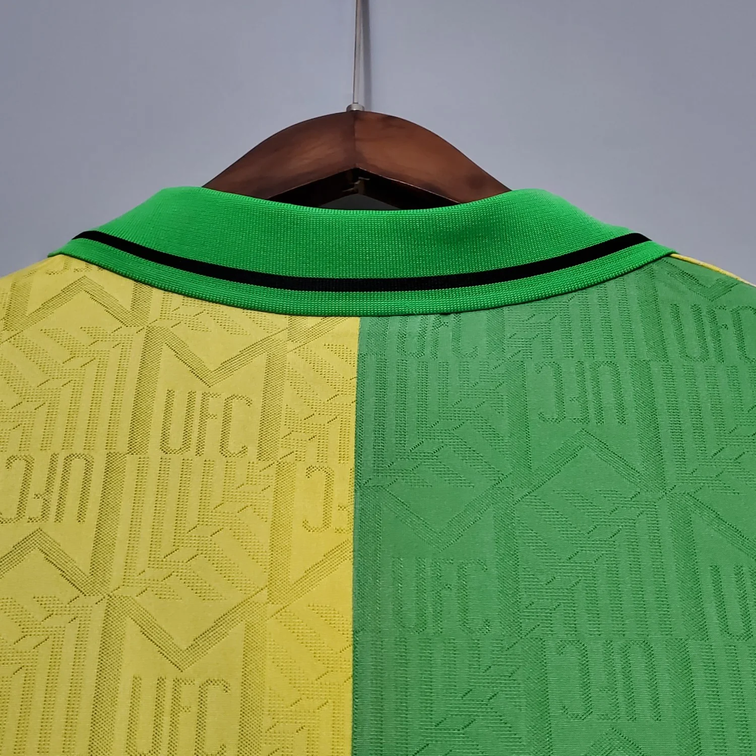 Manchester United Third Retro Jersey 92/94 - Image 10