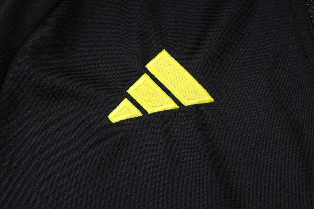Manchester United Training Jacket 25/26 - Image 9