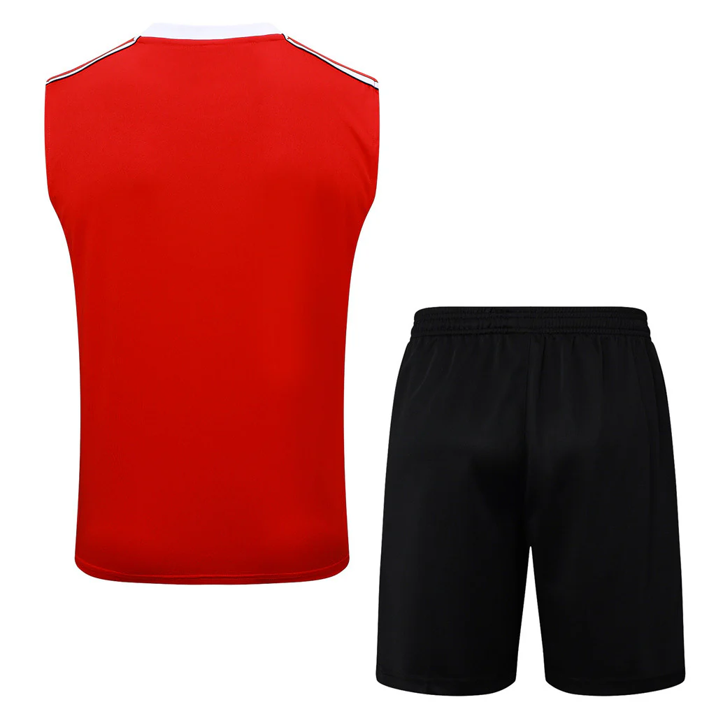 Manchester United Training Jersey 25/26 - Image 4
