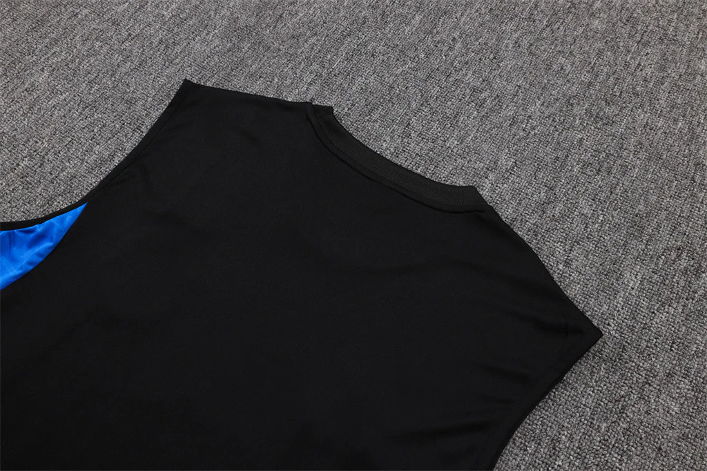 Manchester United Training Jersey 25/26 - Image 13
