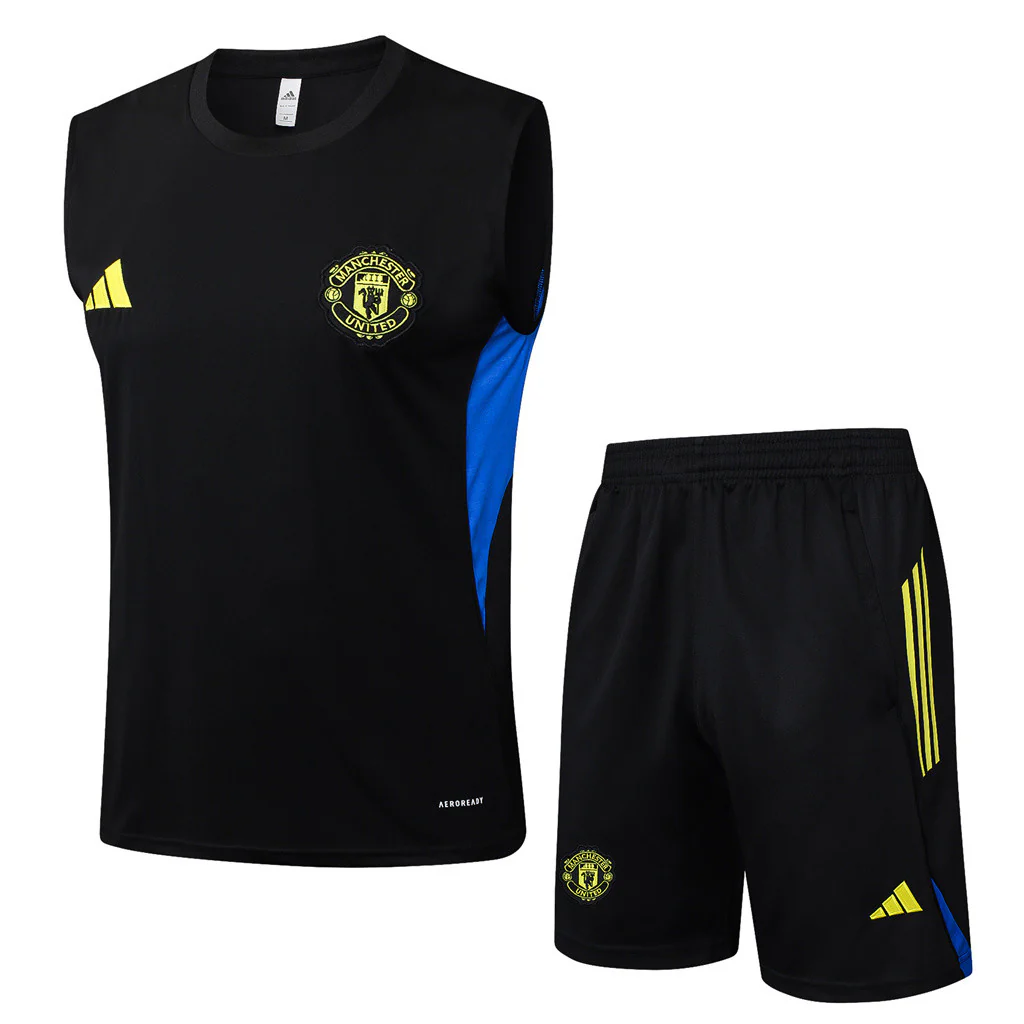 Manchester United Training Jersey 25/26 - Image 3
