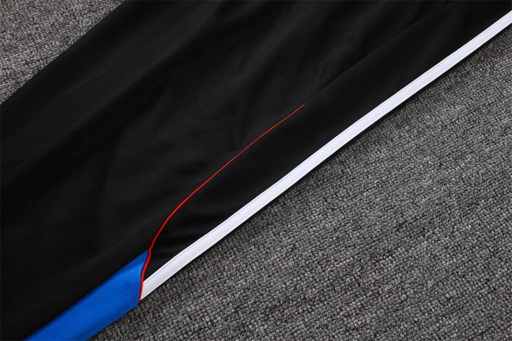Manchester United Training Jersey Suit 25/26 - Image 33