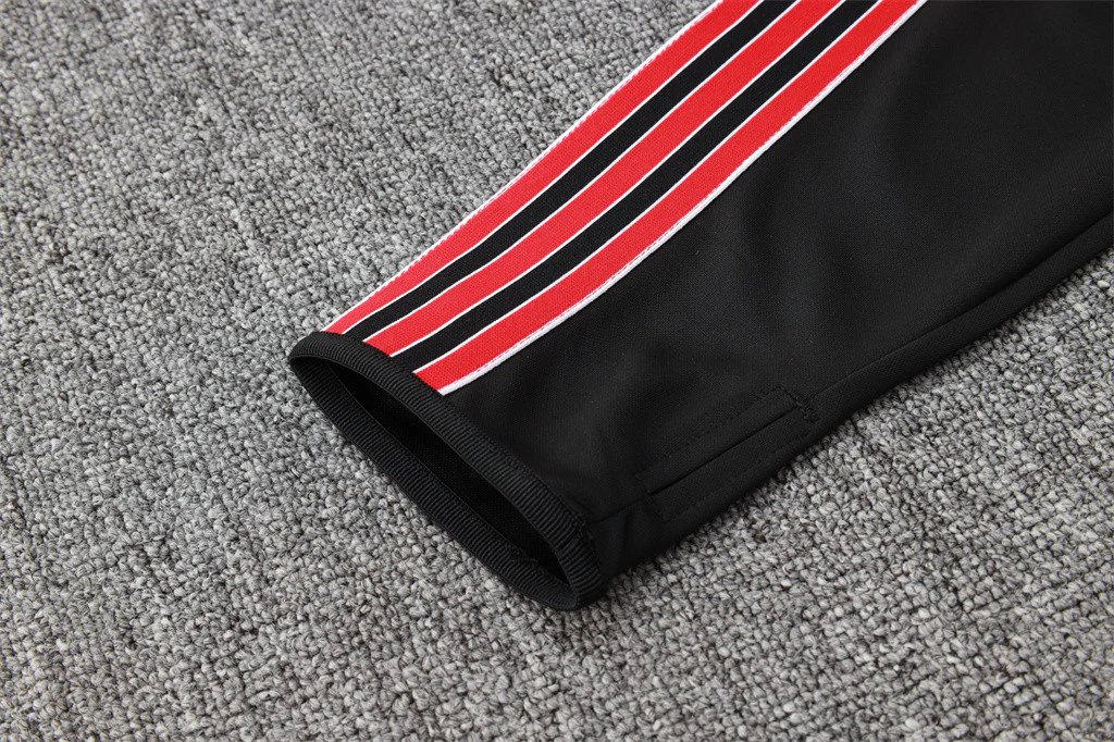 Manchester United Training Jersey Suit 25/26 - Image 9