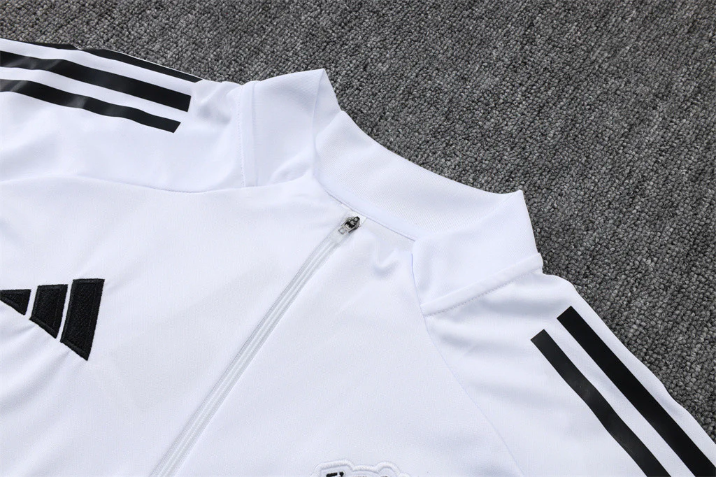 Manchester United Training Jersey Suit 25/26 - Image 5