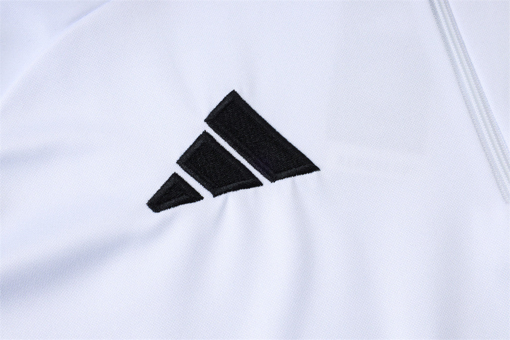 Manchester United Training Jersey Suit 25/26 - Image 7