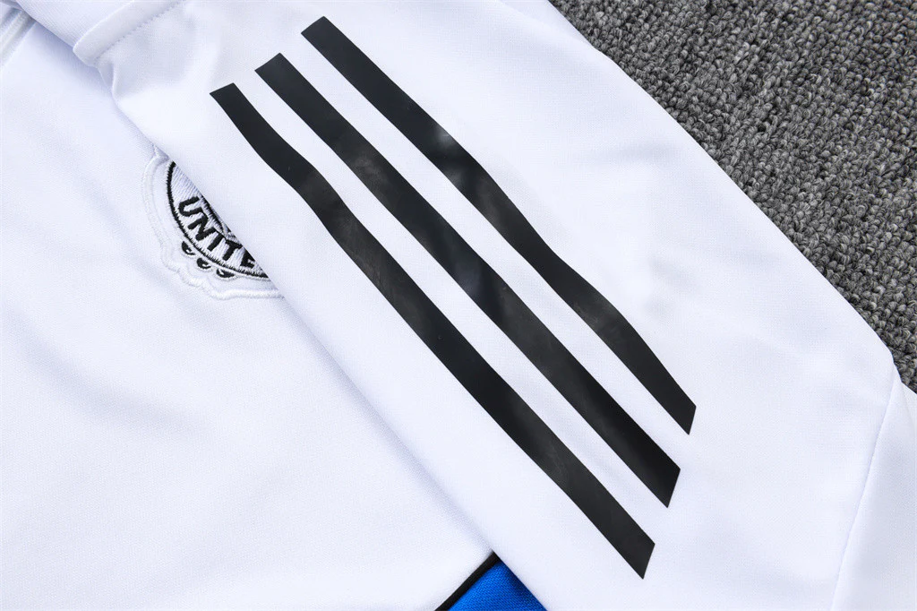 Manchester United Training Jersey Suit 25/26 - Image 9