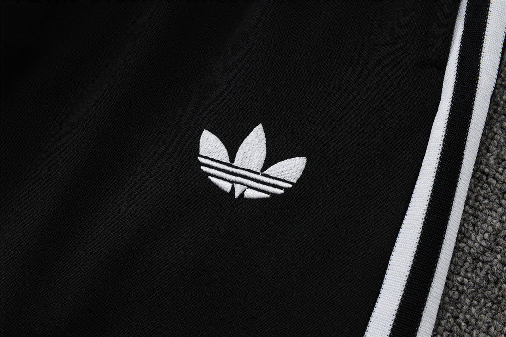 Manchester United Training Pants 24/25 - Image 5