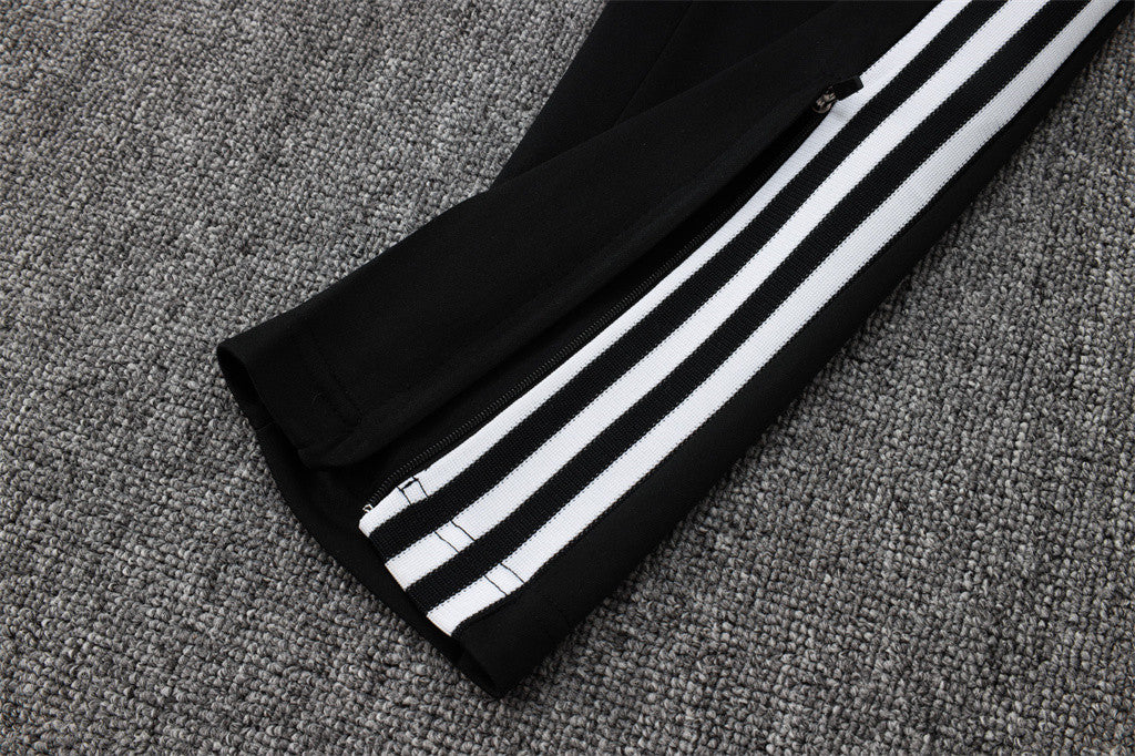 Manchester United Training Pants 24/25 - Image 9