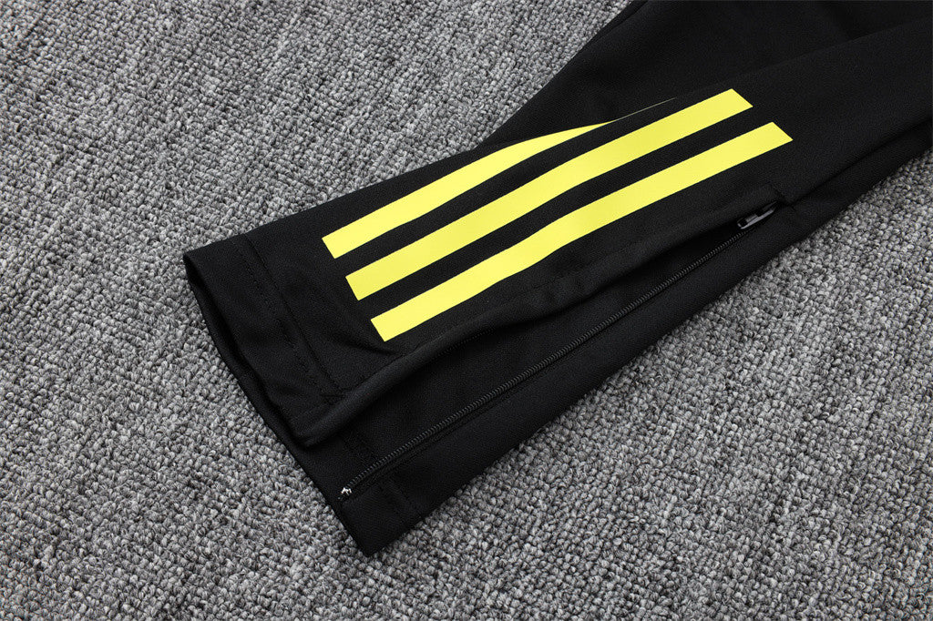 Manchester United Training Pants 25/26 - Image 9
