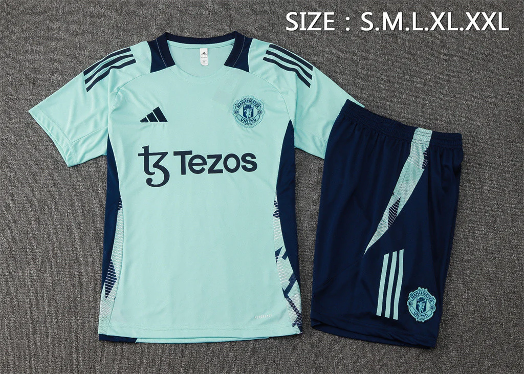 Manchester United Training Short sleeve Suit 24/25 - Image 19