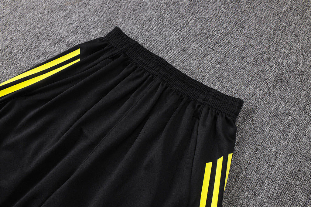 Manchester United Training Short sleeve Suit 25/26 - Image 19