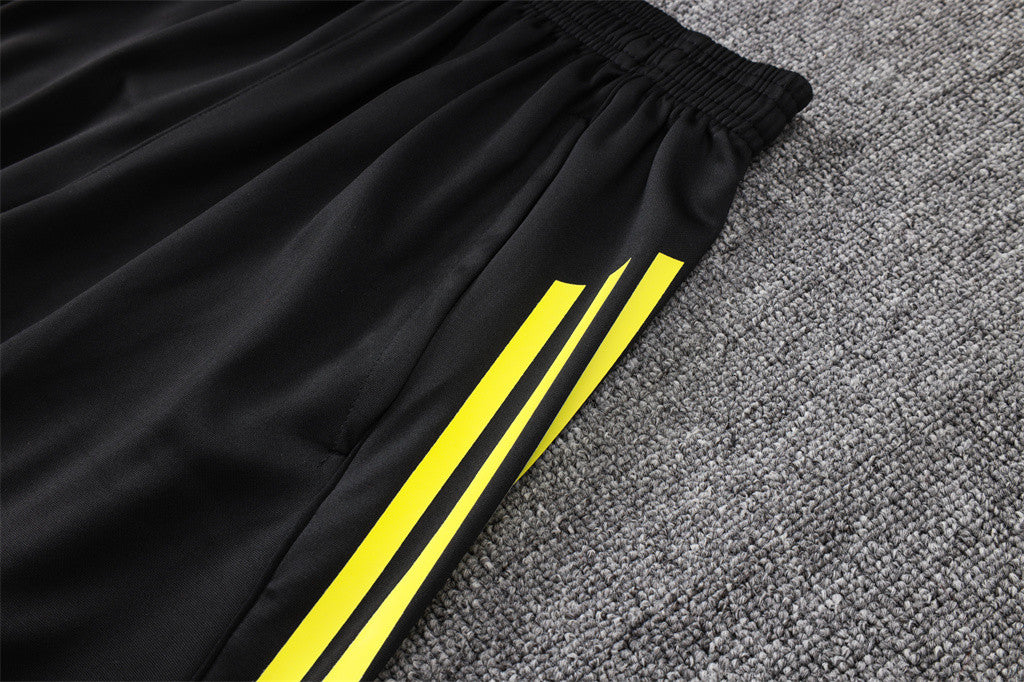 Manchester United Training Short sleeve Suit 25/26 - Image 20