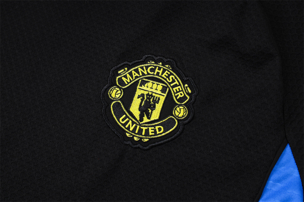 Manchester United Training Short sleeve Suit 25/26 - Image 6