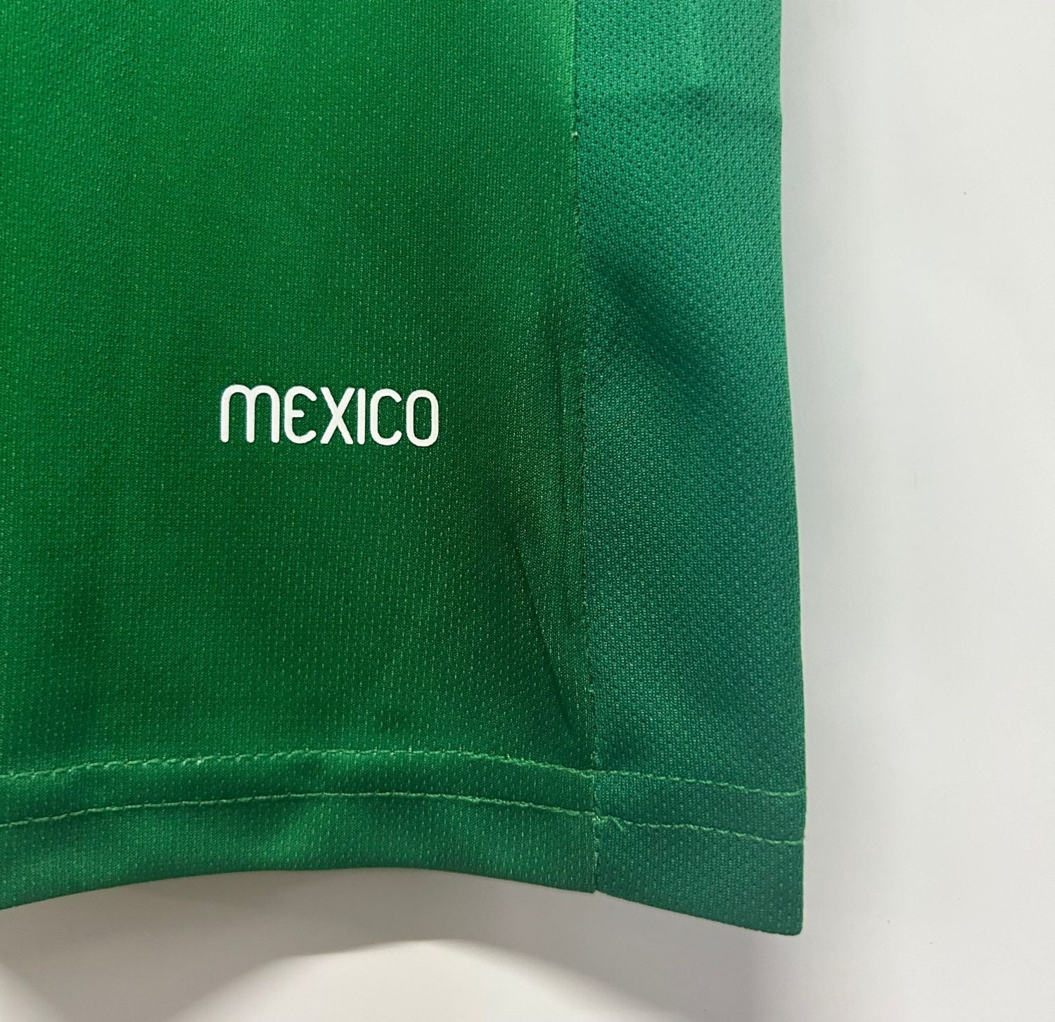 Mexico Home Retro Jersey 2006 - Image 6