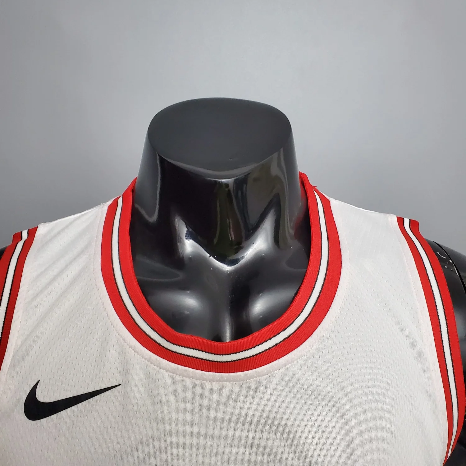 Michael Jordan Chicago Bulls 75th Anniversary Swingman Jersey White - Image 3