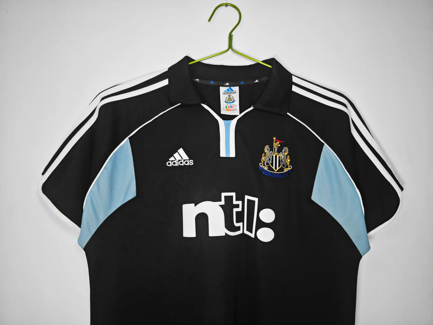 Newcastle United Away Retro Jersey 2000/01 - Image 8