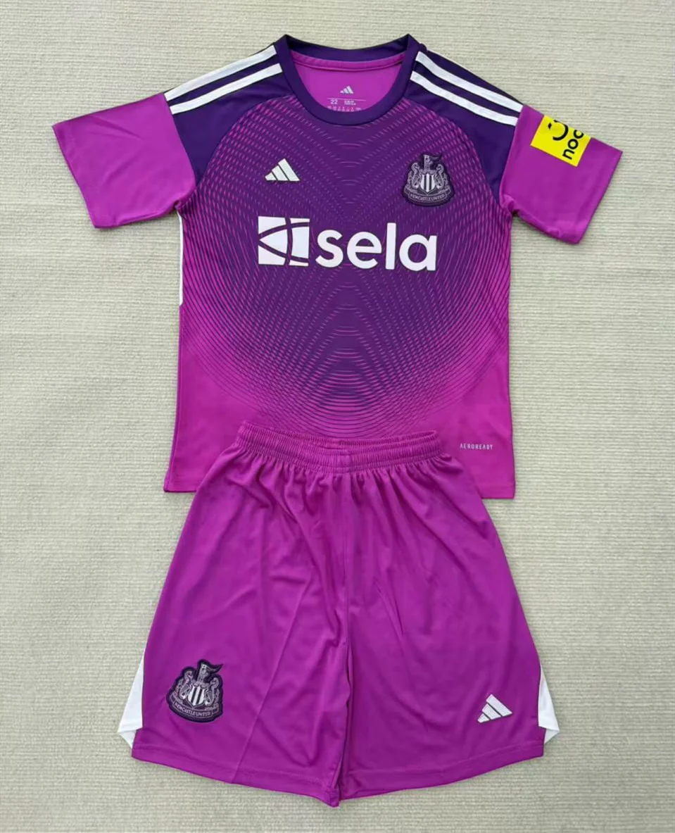 Newcastle United Goalkeeper Kids Suit 25/26