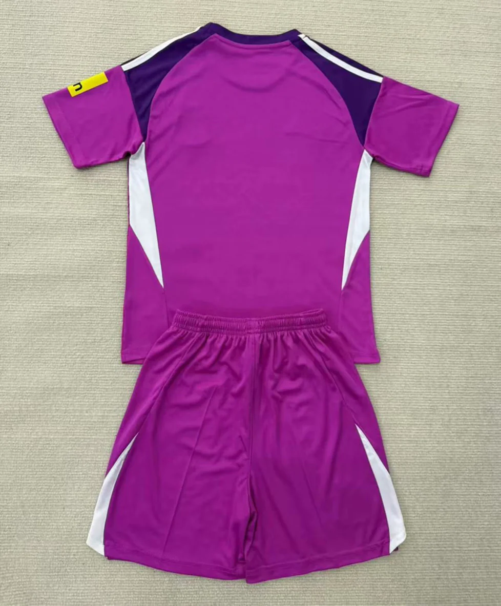 Newcastle United Goalkeeper Kids Suit 25/26 - Image 2