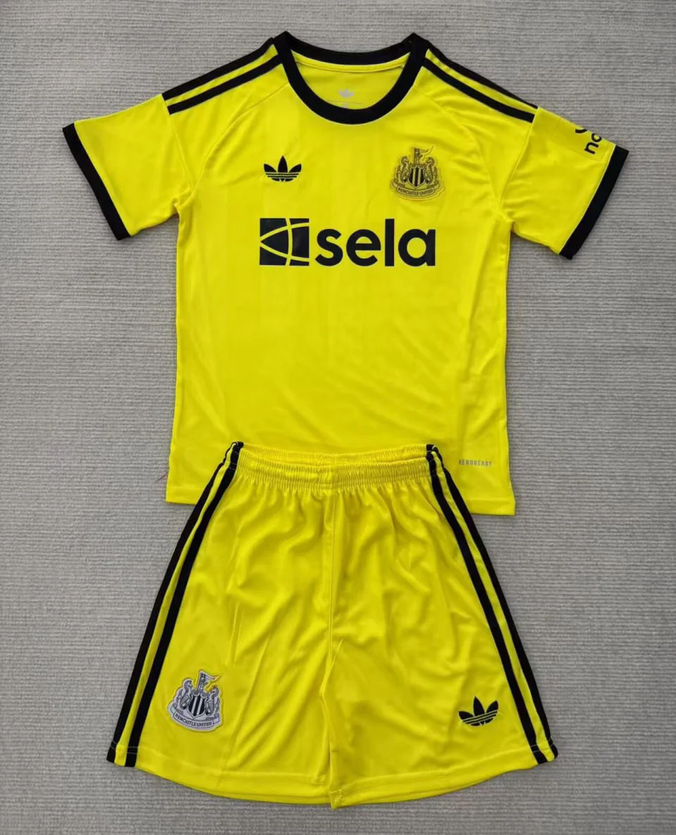 Newcastle United Goalkeeper Kids Suit 25/26