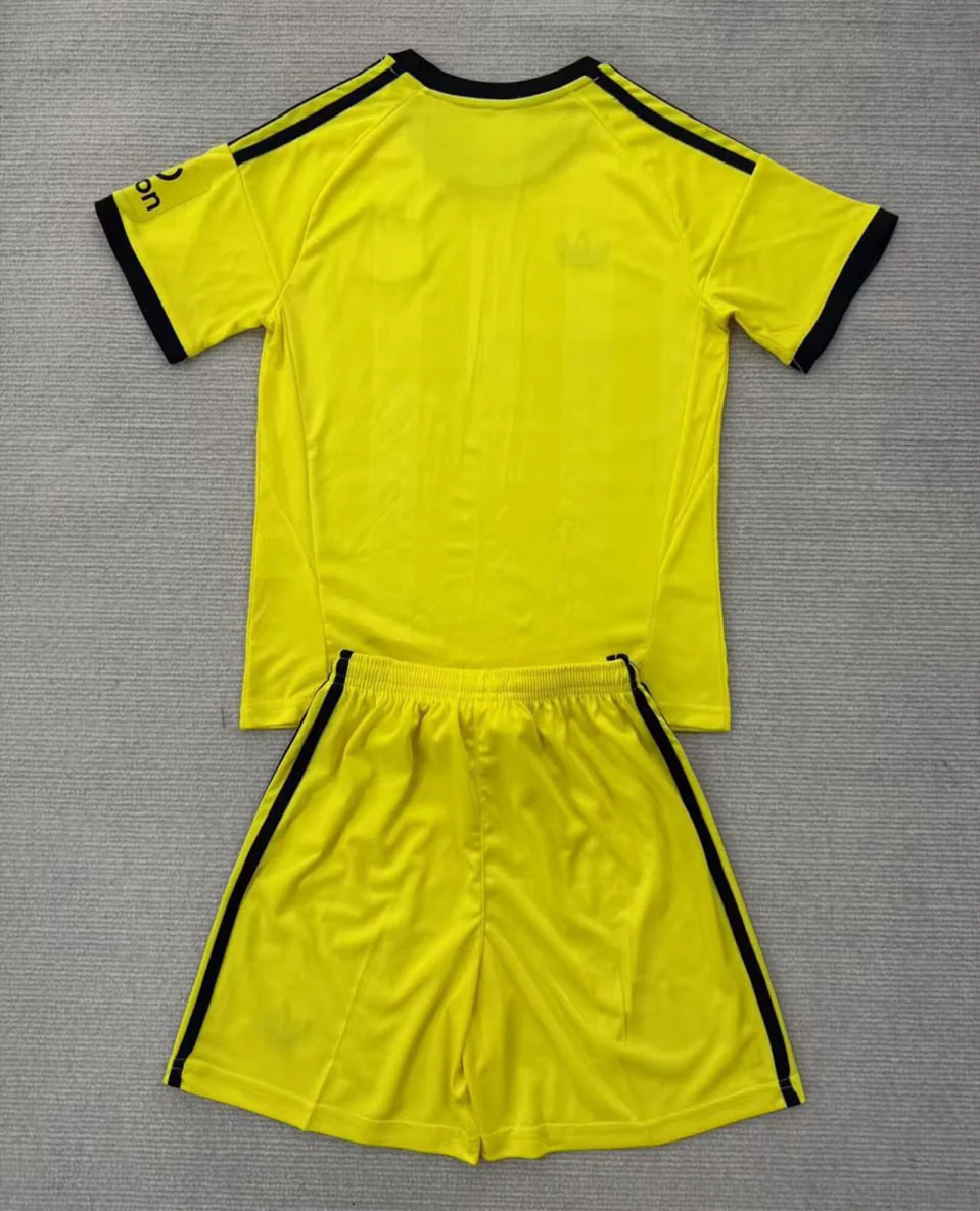 Newcastle United Goalkeeper Kids Suit 25/26 - Image 2