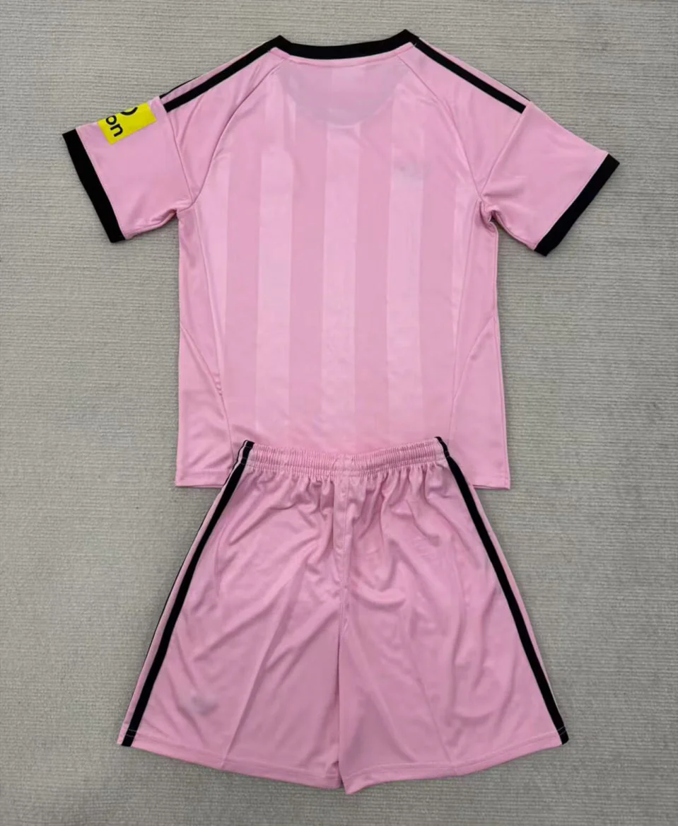 Newcastle United Goalkeeper Kids Suit 25/26 - Image 2