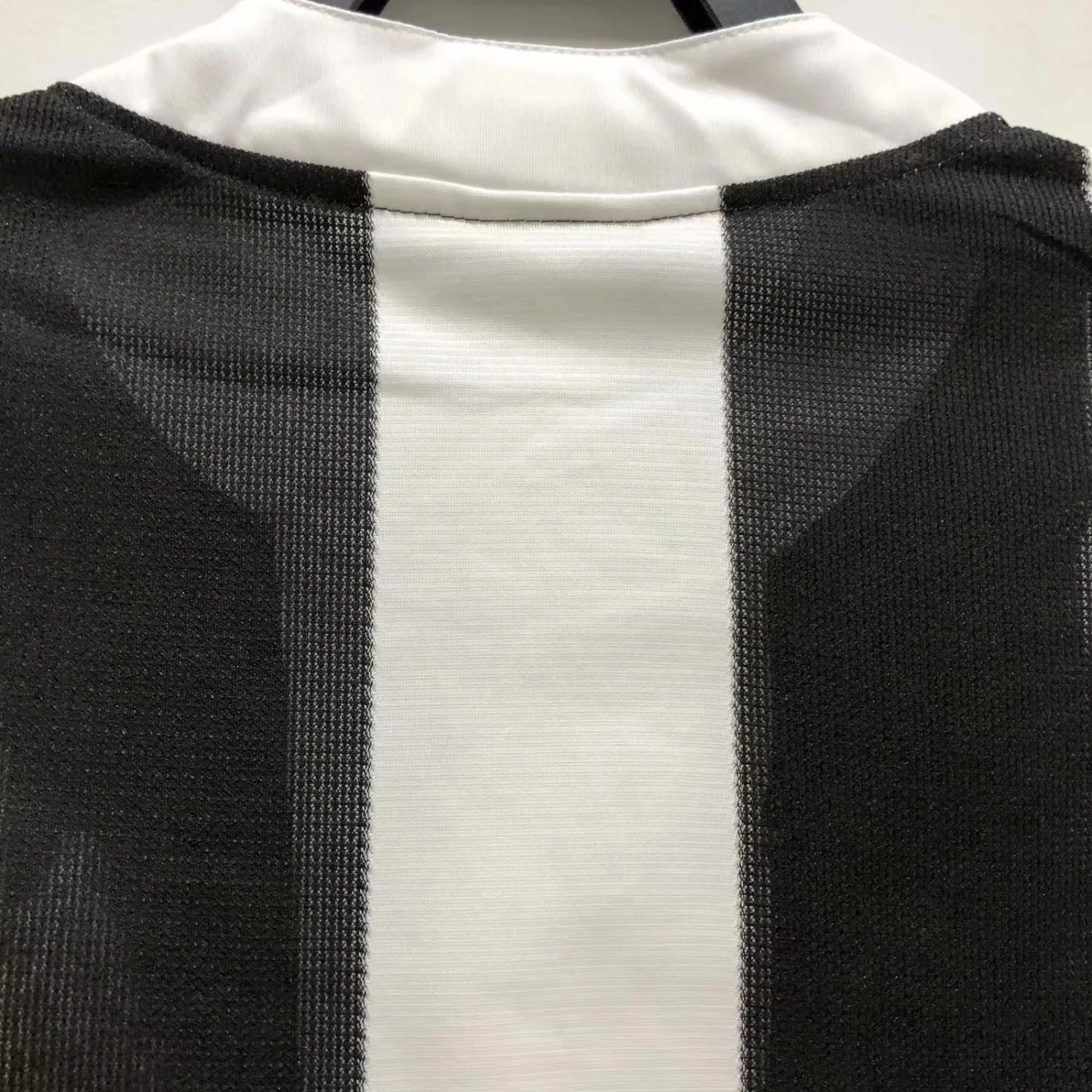 Newcastle United Home Long Sleeve Retro Jersey 1995/97 - Image 7