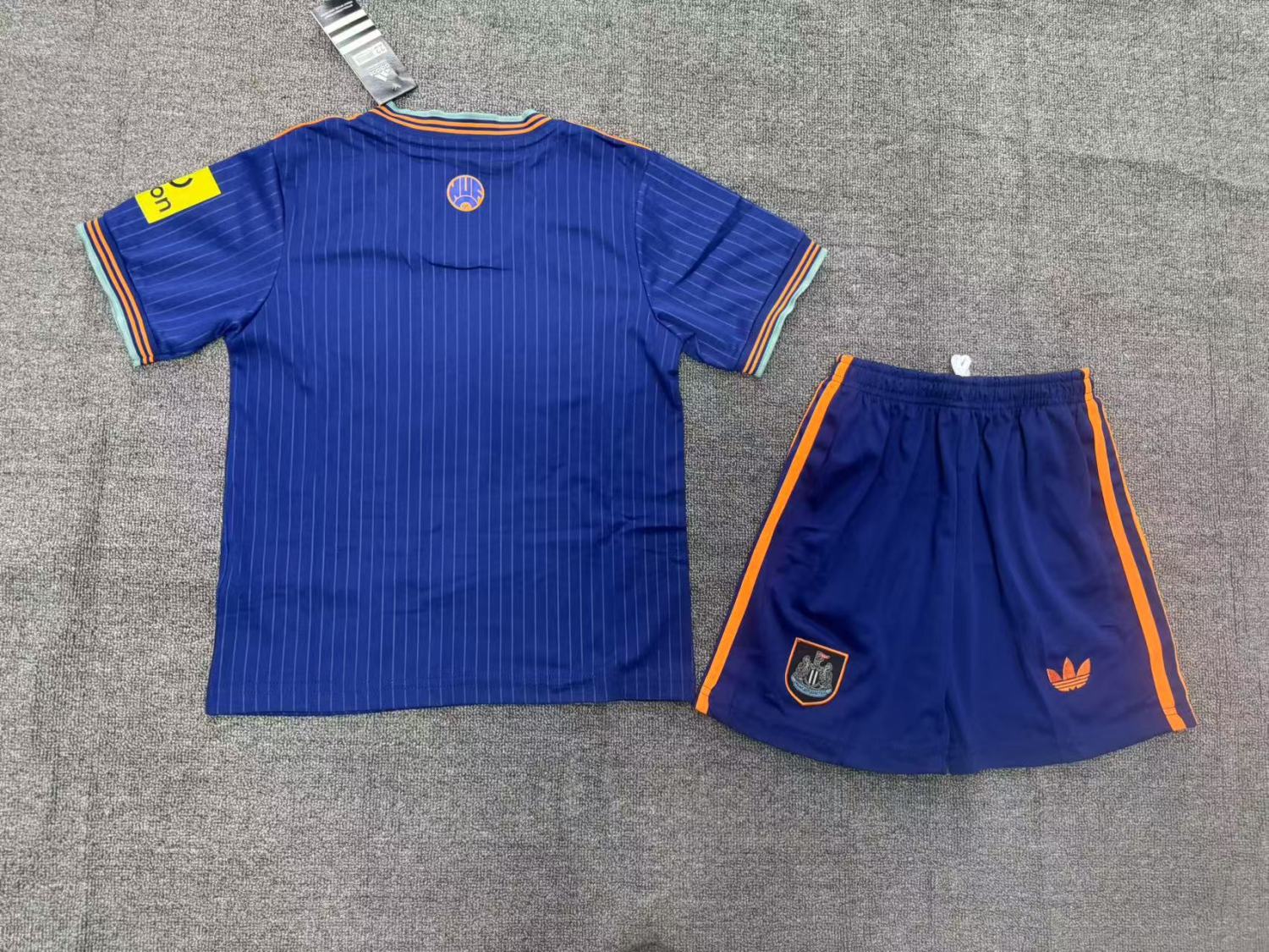 Newcastle United Third Kids Suit 25/26 - Image 2