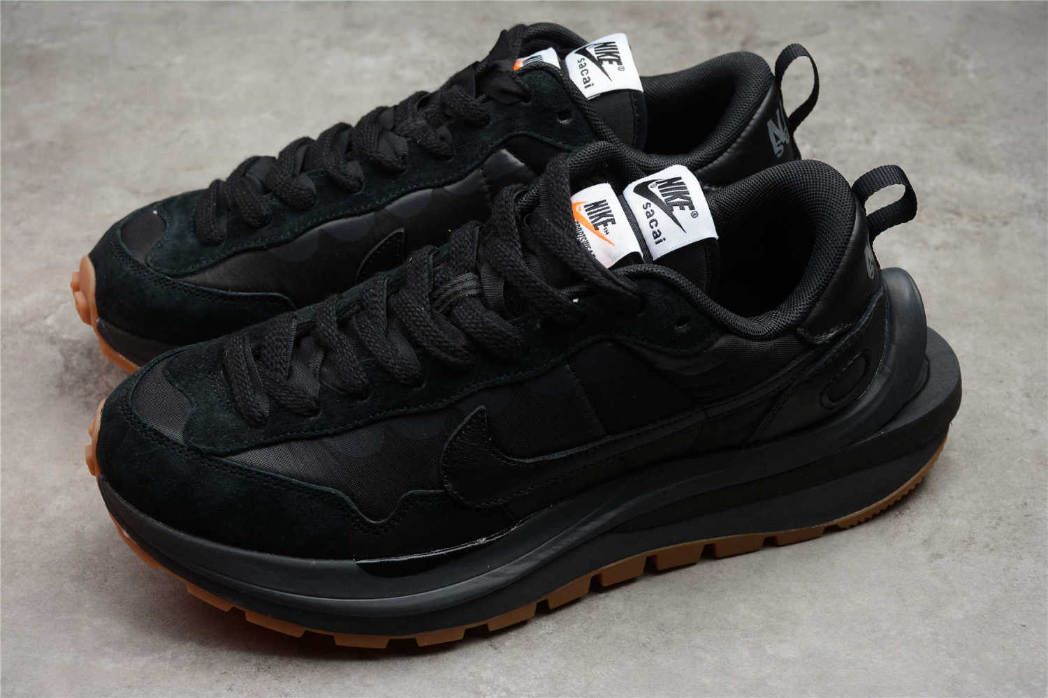 Nike VaporWaffle Sacai Black Dark Grey - Image 11
