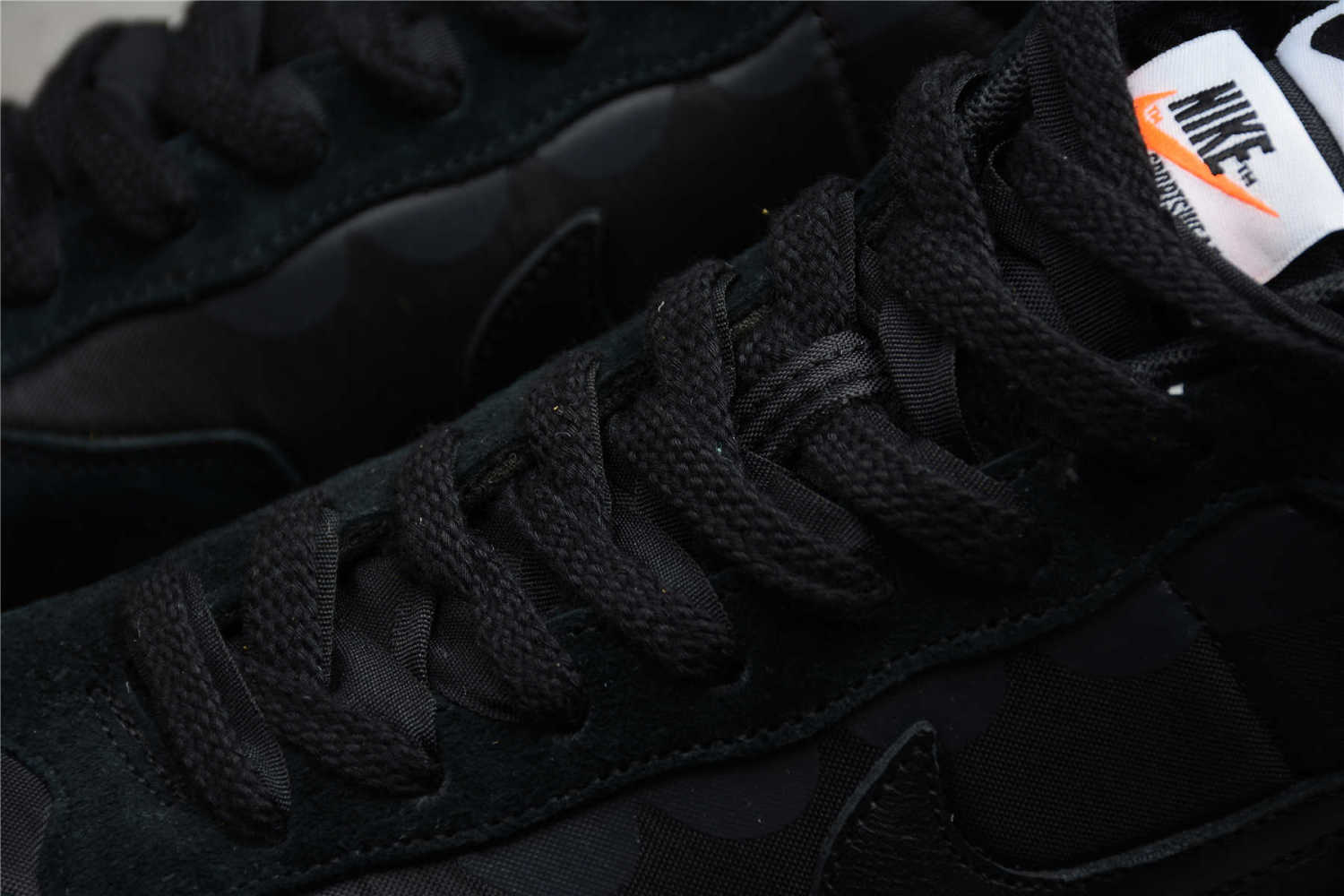 Nike VaporWaffle Sacai Black Dark Grey - Image 13